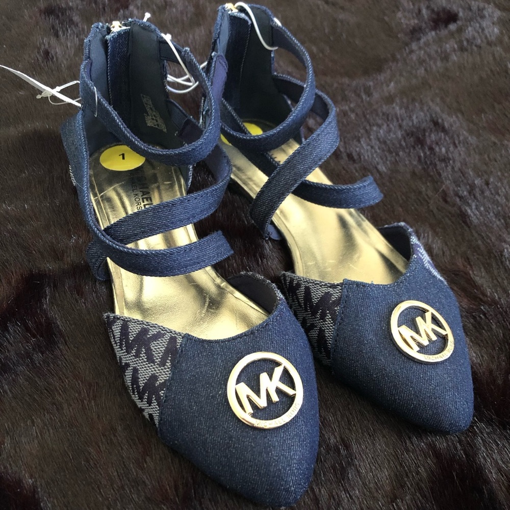 Michael Kors girls flats